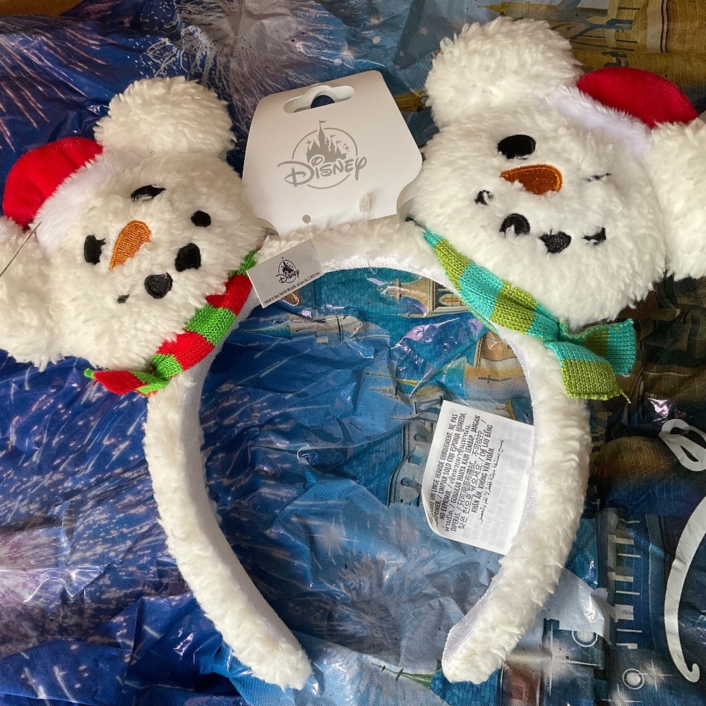 Disney parks snowmen Mickey ears